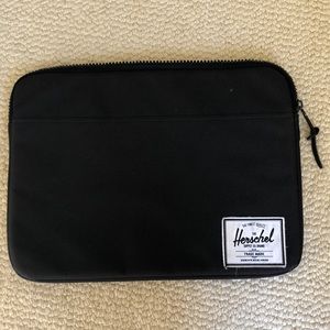 Herschel 13” Laptop case